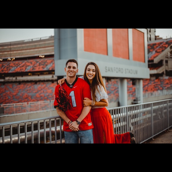 Meet your Posher, Courtney - Picture 4 of 5